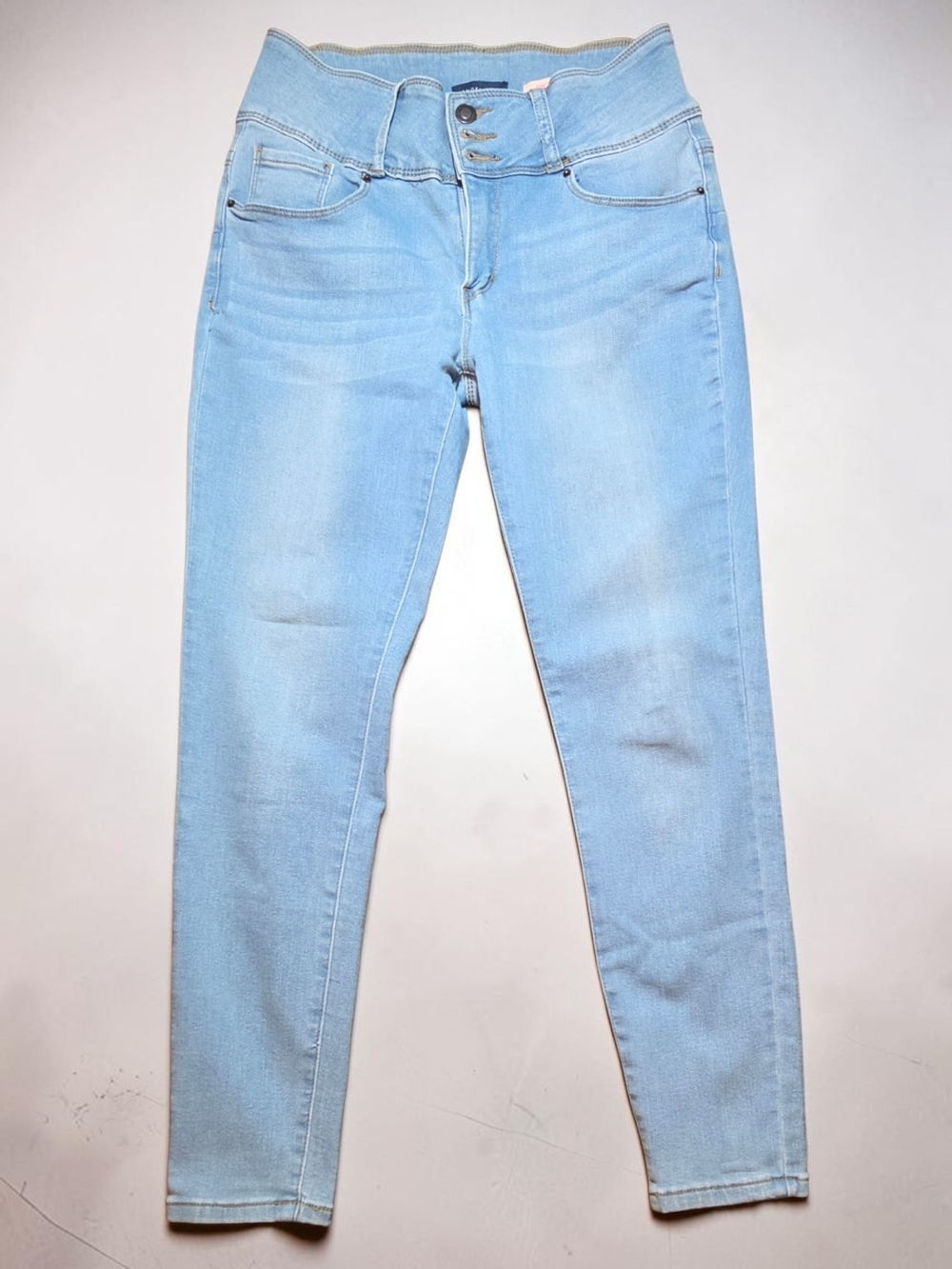 ​Angel Kiss Denim Collection Light Wash Ankle Skinny Jeans Size 9/29 **